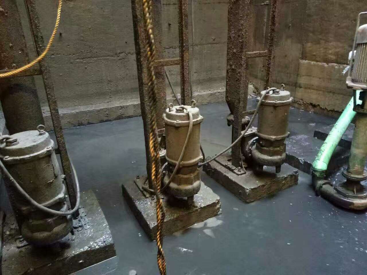 漳平污水池清理